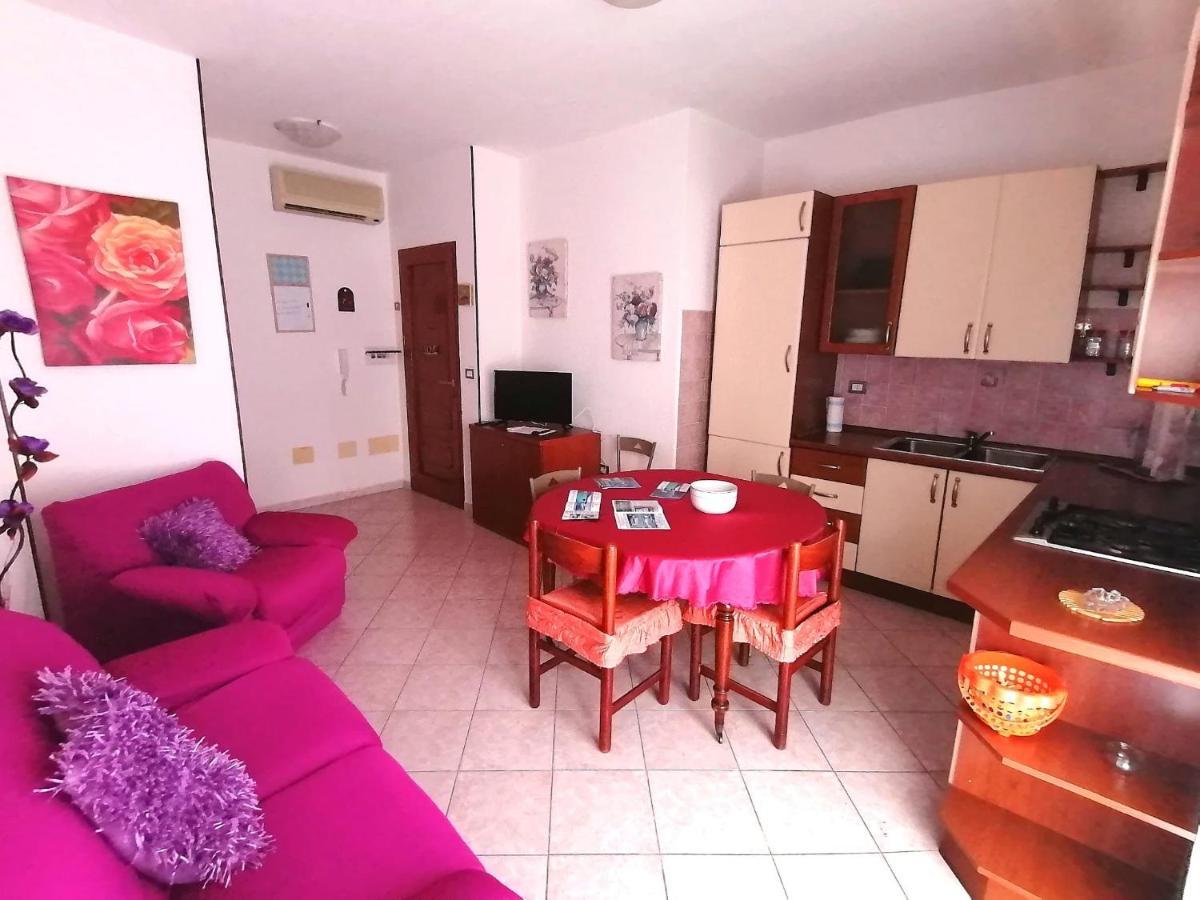 Da.Da. House Lägenhet La Maddalena  Exteriör bild